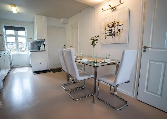 Unique 3bed - Generous Terrace - アパート