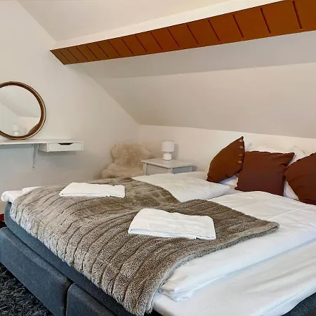 Unique 3bed - Generous Terrace - Apartament *