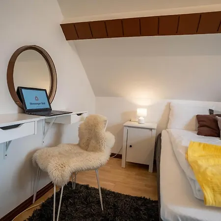 Unique 3bed - Generous Terrace - Apartment *